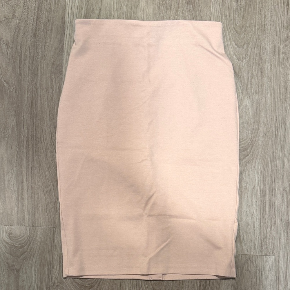 Elegant Pink Women's Skirt